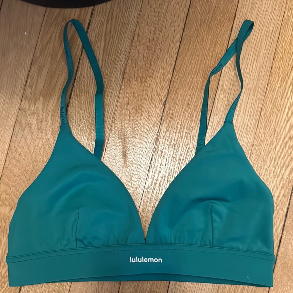 lululemon v neck strappy bra